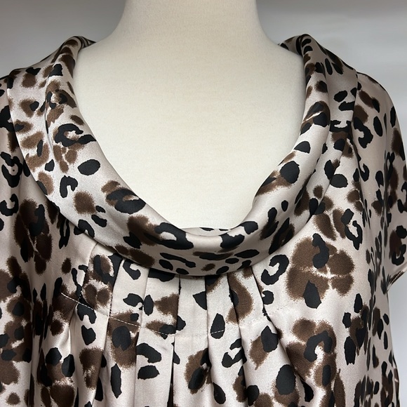 Beautiful top animal & floral print - Picture 2 of 11